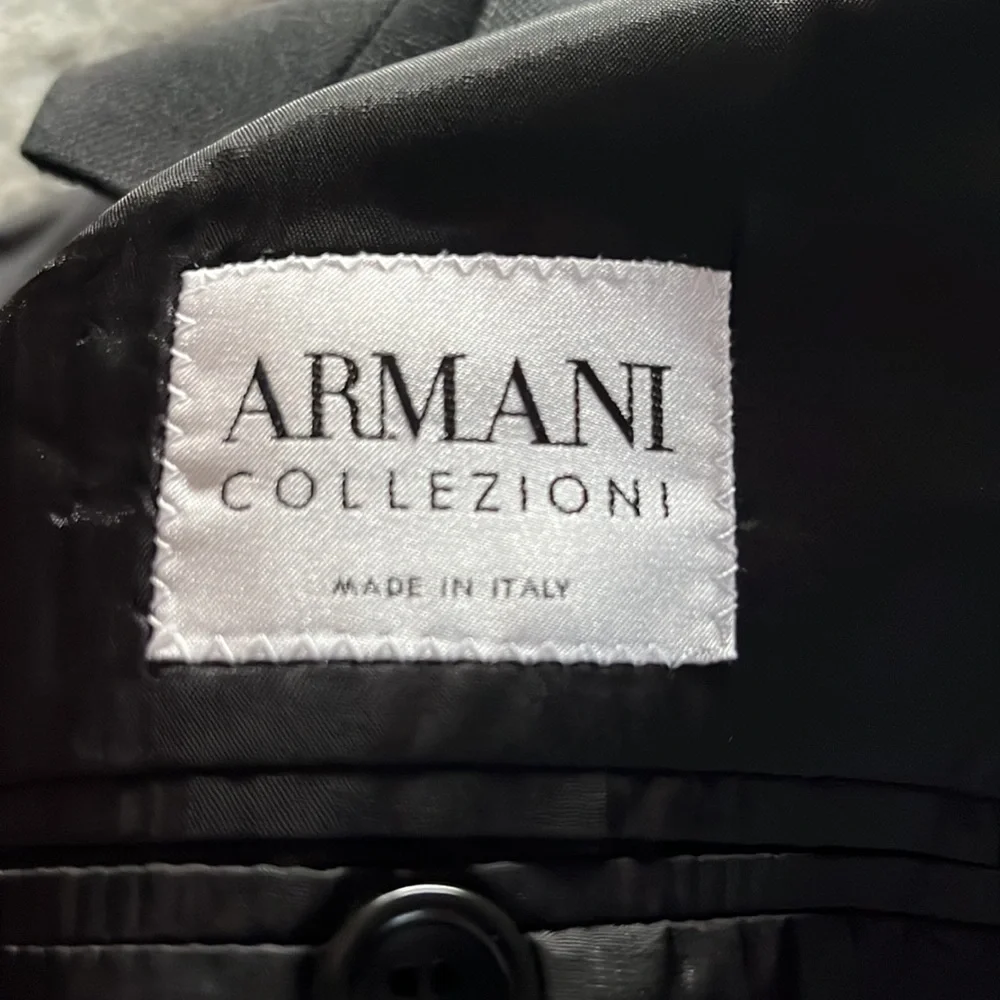 Armani two piece suit 46R/see measurements. E#79 - Picture 11 of 14